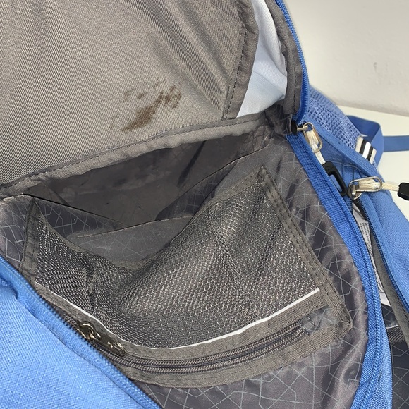 Great quality pack pack. Could use a good cleaning - Picture 6 of 6